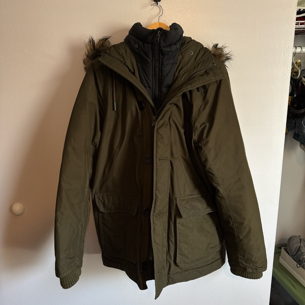 Abercrombie & Fitch Men's Dark Green Puffer Coat